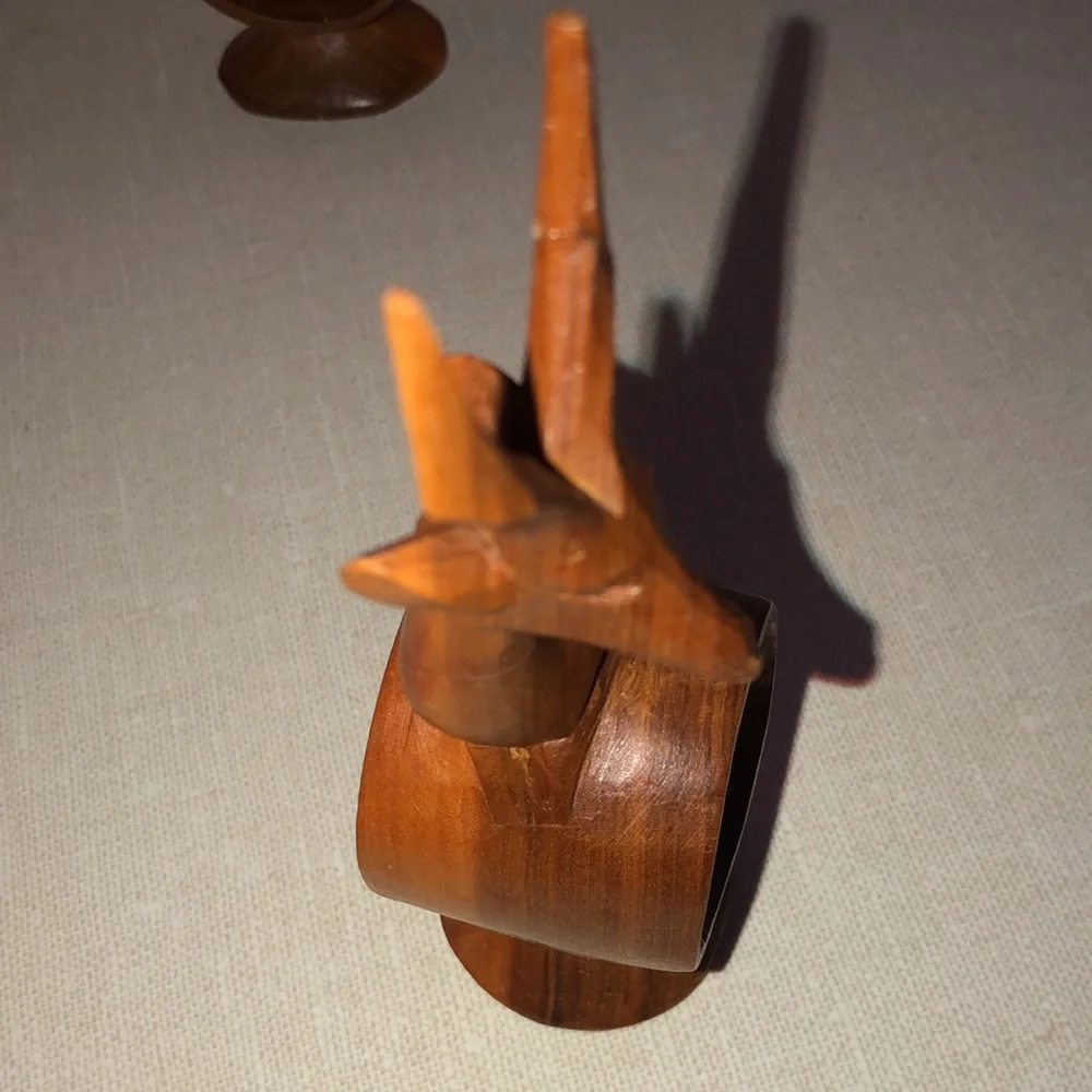 Hand‎ carved made in Kenya Animal Wooden napkin rings, set of 4